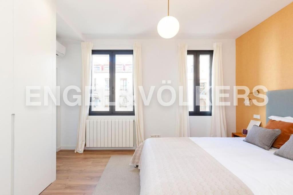 Moderno Apartamento En Pleno Centro Мадрид Екстериор снимка
