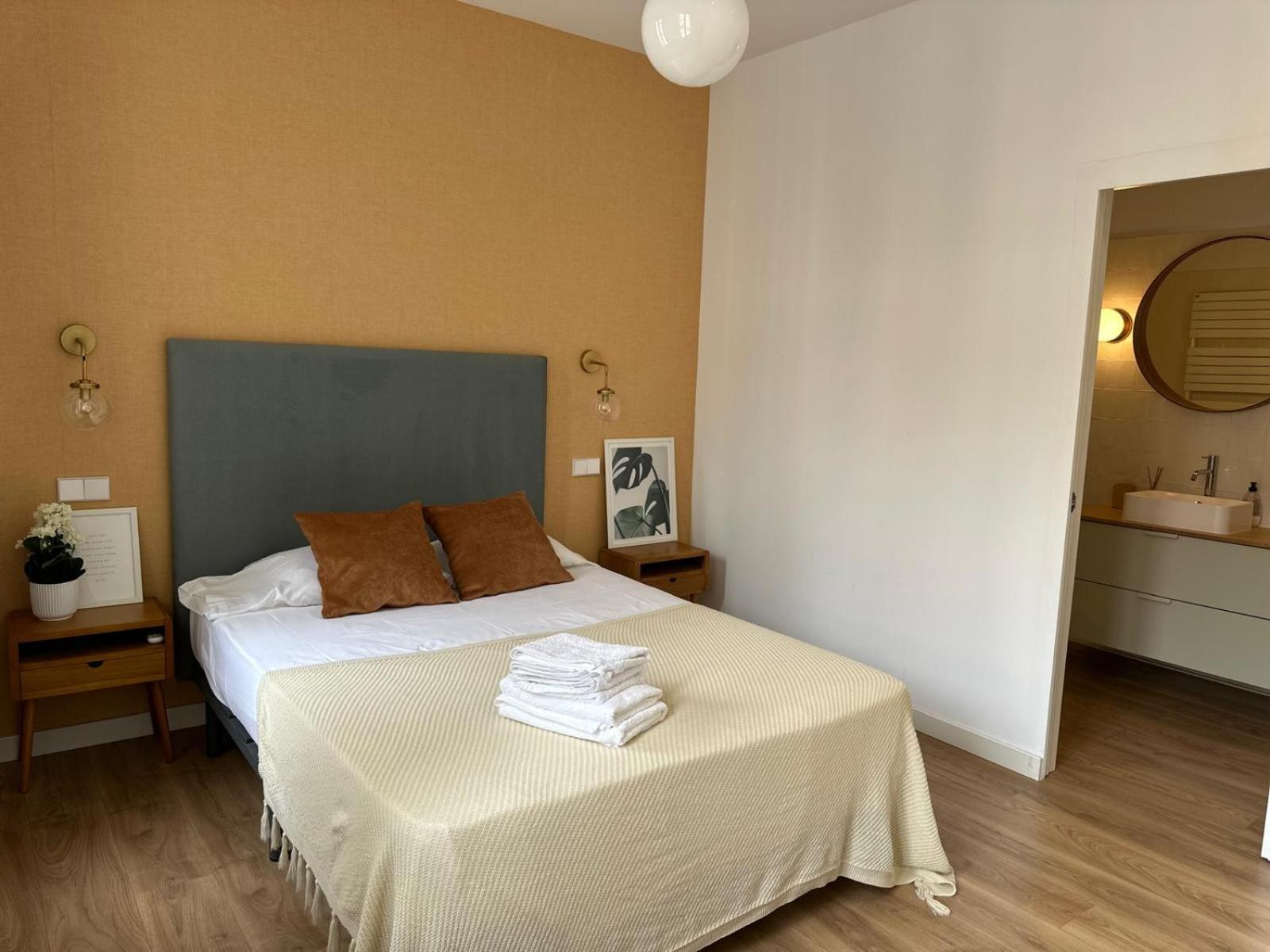 Moderno Apartamento En Pleno Centro Мадрид Екстериор снимка