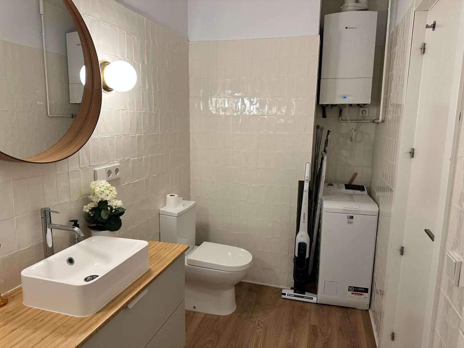 Moderno Apartamento En Pleno Centro Мадрид Екстериор снимка